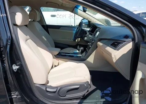 2017 Hyundai Sonata Se z USA, uszkodzony, nr VIN 5NPE24AF2HH479398